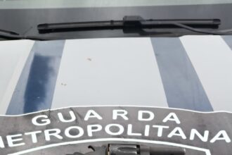 guarda-metropolitana-apreende-duas-armas-de-fogo-durante-abordagem-no-jardim-aureny-i