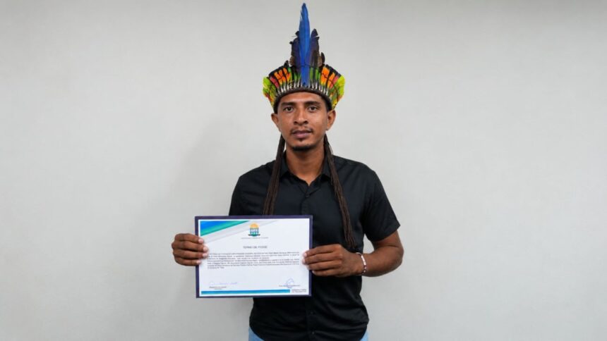 uft-faz-concurso-especifico-para-professor-indigena-e-aprova-integrante-do-povo-xerente