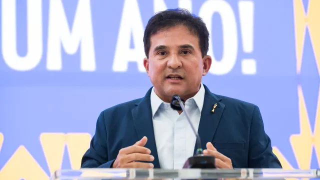 ministro-cancela-reuniao-com-clubes-diante-de-insatisfacao-por-veto-a-bets