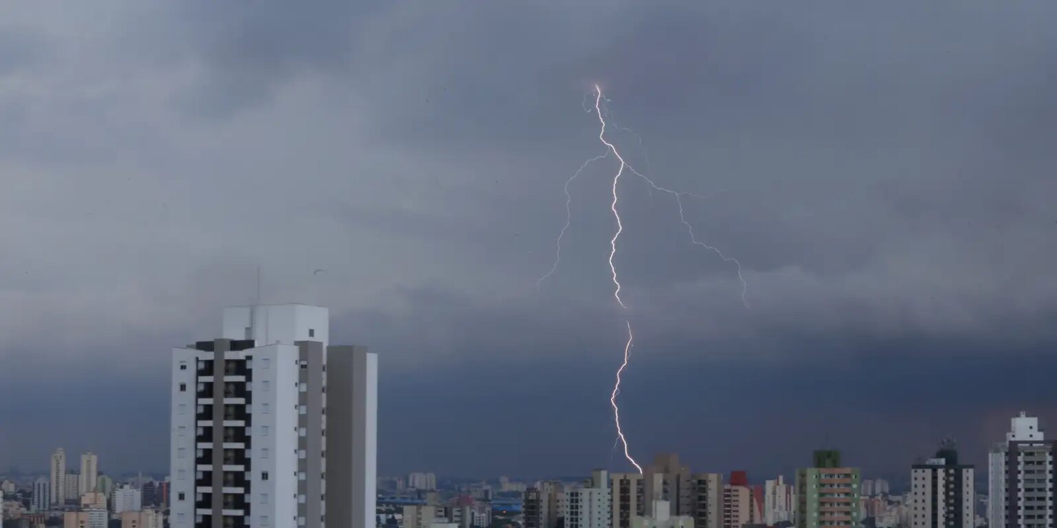 fim-de-semana-de-eleicoes-sera-de-chuva-em-grande-parte-do-pais