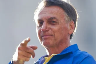 bolsonaro-tenta-eleger-tres-filhos,-dois-cunhados,-irmao,-atual-e-ex-mulher