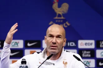 zidane-fala-no-meio-da-‘tempestade’:-“tiro-o-chapeu-a-cristiano-ronaldo”