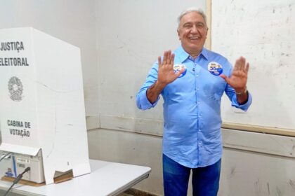 laurez-moreira-(psd)-vota-em-gurupi