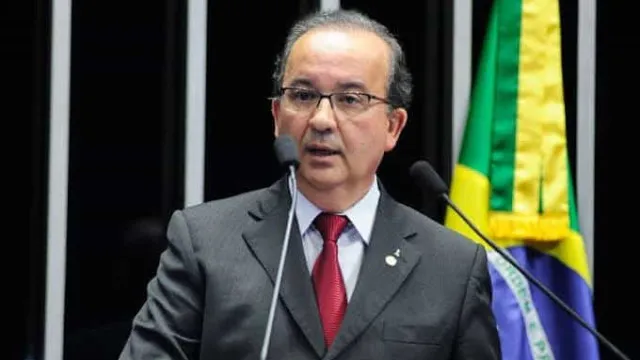 jorginho-mello-(pl)-e-reeleito-governador-de-sc