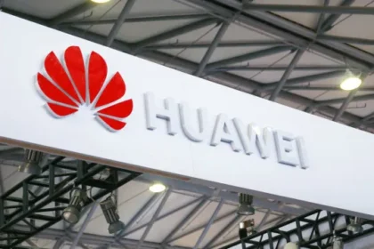 huawei-e-qualcomm-firmam-acordo-de-patentes-que-abrange-5g,-ia-e-redes-nos-eua