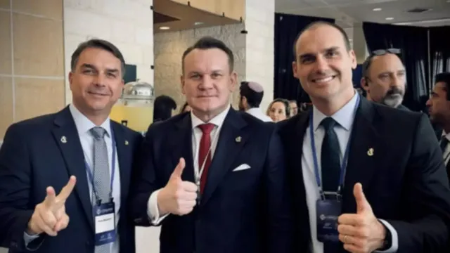 eurodeputado-ameaca-deportar-brasileiras-que-apoiaram-lula-na-polonia