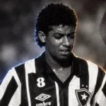 morre-carlos-alberto-dias,-ex-jogador-do-botafogo,-aos-59-anos