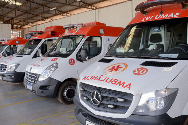 blitzes-educativas-orientam-condutores-sobre-passagem-de-veiculos-de-emergencia