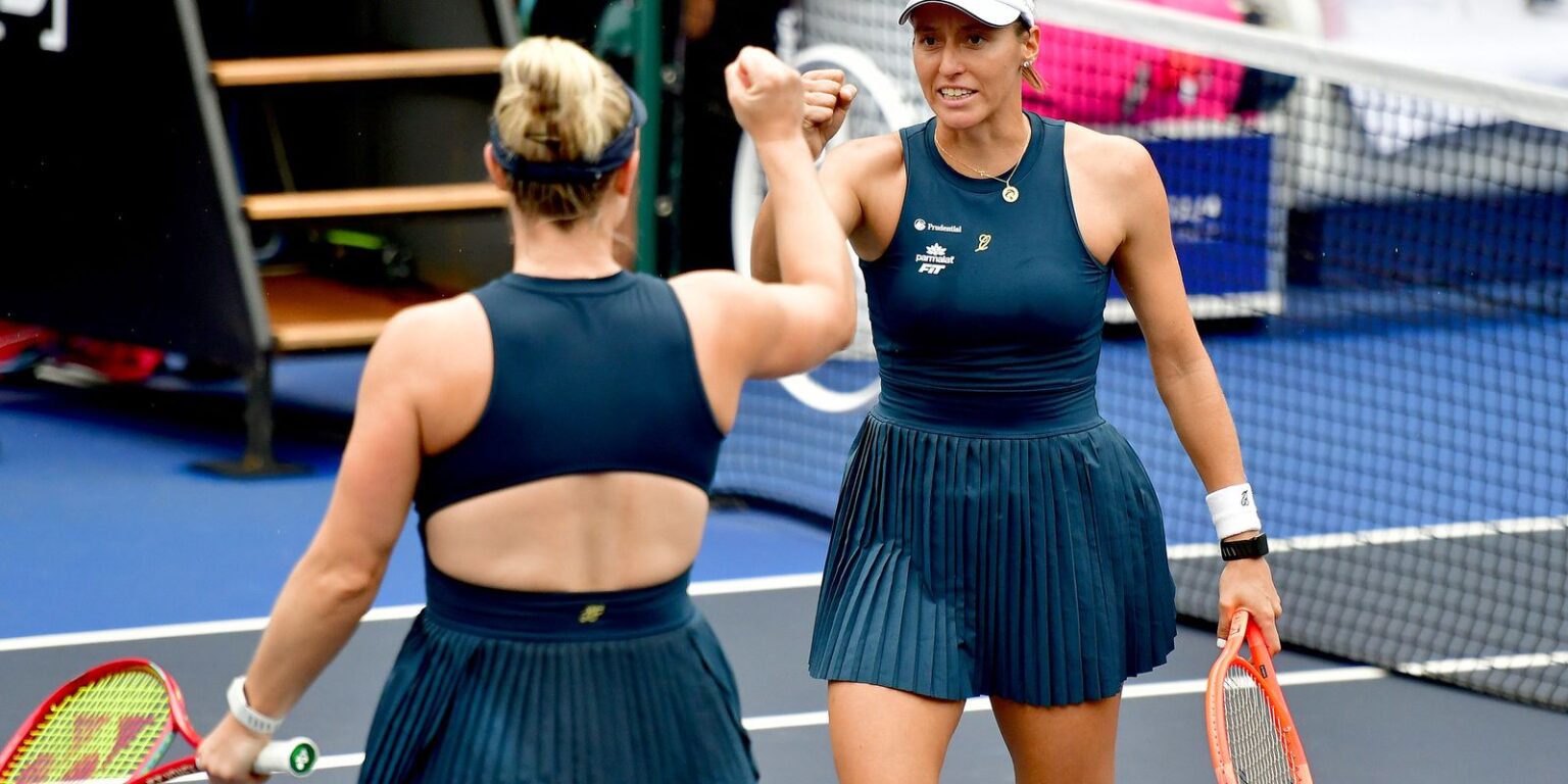 dupla-de-luisa-stefani-avanca-as-quartas-do-wta-1000-de-pequim
