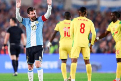 fim-de-uma-era:-messi-se-aposenta-da-selecao-argentina-apos-21-anos