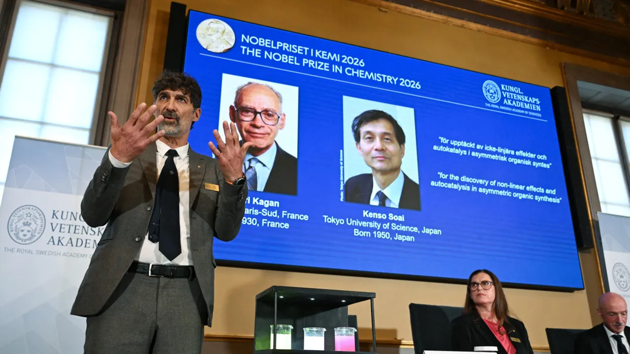 nobel-de-quimica-premia-ciencia-que-faz-moleculas-‘escolherem-um-lado’