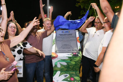 prefeitura-entrega-nova-praca-no-jardim-dos-ipes-e-revitaliza-espaco-no-aureny-iv