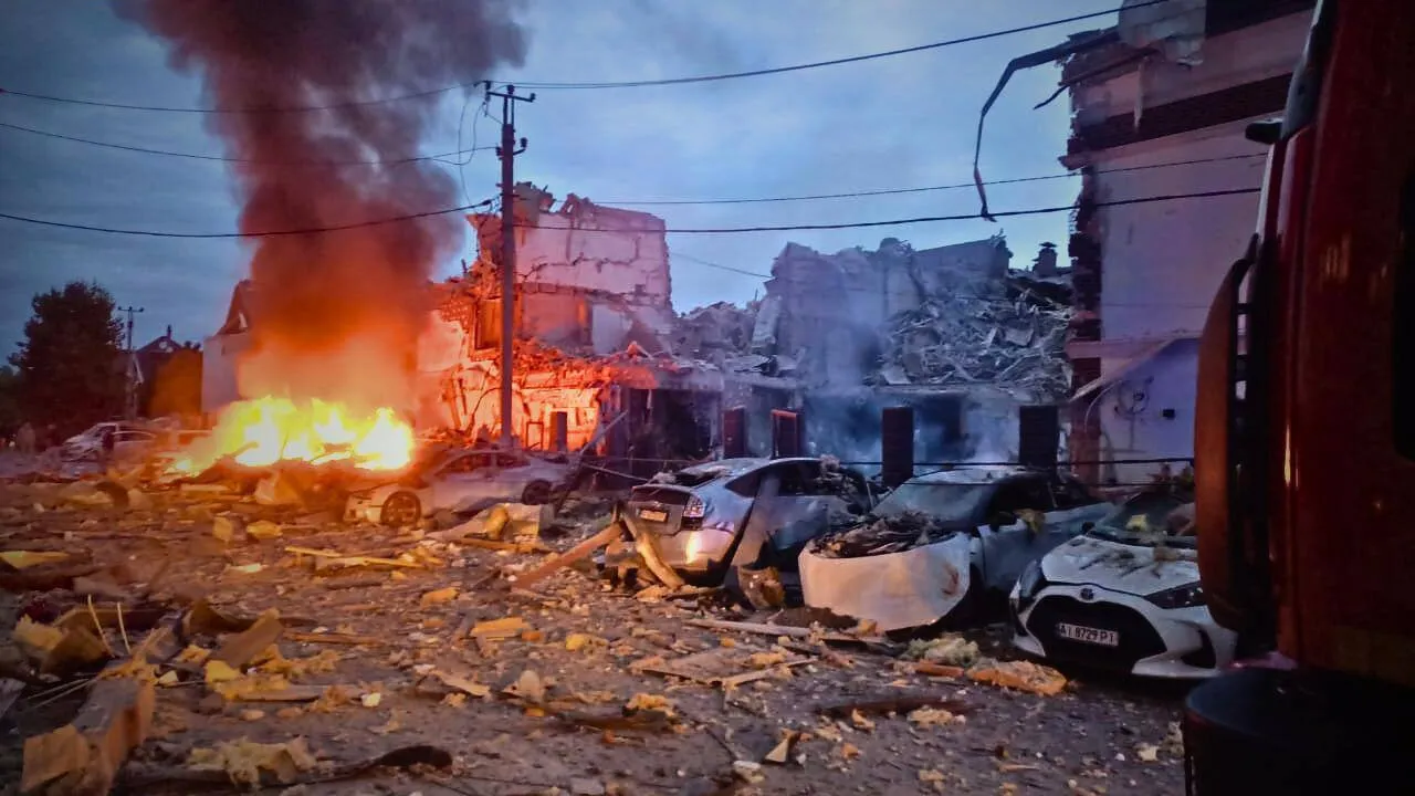 russia-faz-mega-ataque-com-misseis-e-mata-25-na-ucrania