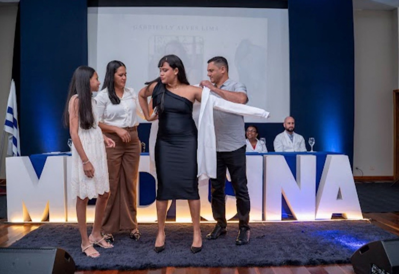 ‘muitas-pessoas-desacreditam’,-afirma-aluna-de-escola-publica-aprovada-em-seis-universidades-de-medicina