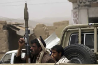 ataque-houthi-destroi-airbus-no-aeroporto-da-capital-da-arabia-saudita