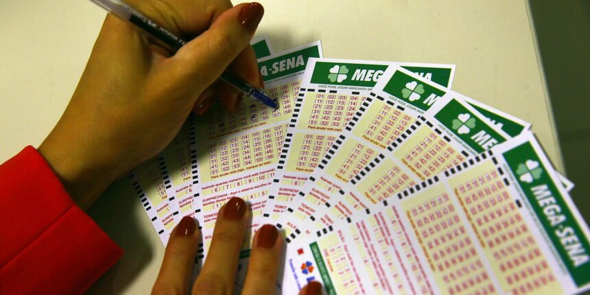 mega-sena-acumula-para-r$-112-milhoes;-confira-os-numeros-sorteados