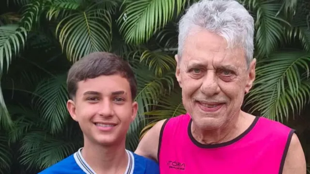 mae-descobre-que-o-amigo-‘seu-chico’-do-filho-era-o-cantor-chico-buarque