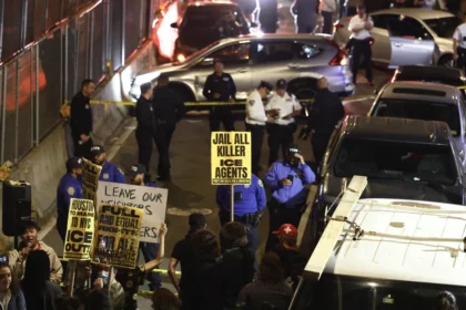 agente-do-ice-atira-contra-carro-com-crianca-de-5-anos-em-nova-york