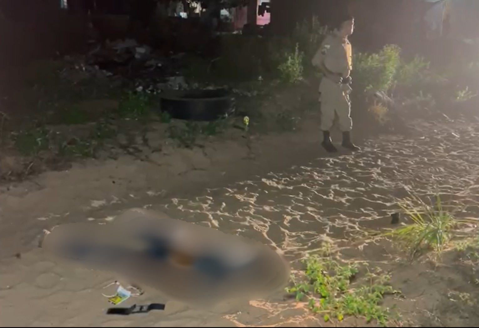 homem-de-29-anos-e-assassinado-com-golpes-de-arma-branca-no-meio-de-rua-no-to