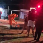 motociclista-morre-e-passageira-fica-ferida-apos-acidente-entre-moto-e-carro;-motorista-fugiu