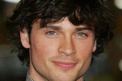 ator-de-smallville-compartilha-nude-por-acidente-nos-stories