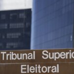 tse-barra-anuncios-de-lula-acusando-flavio-de-ser-contra-escala-6×1