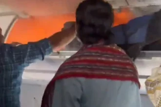 bateria-pega-fogo-dentro-de-aviao-com-180-passageiros;-veja-video