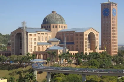 santuario-de-aparecida-tera-missas,-consagracao e-procissao-no-feriado