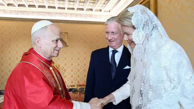 apenas-estas-sete-mulheres-podem-usar-branco-na-presenca-do-papa