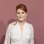 sarah-ferguson-perde-homenagem-em-hospital-apos-ligacao-com-epstein