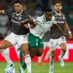arias-celebra-vitoria-e-minimiza-vaias-da-torcida-do-fluminense:-‘as-pessoas-tem-amnesia’