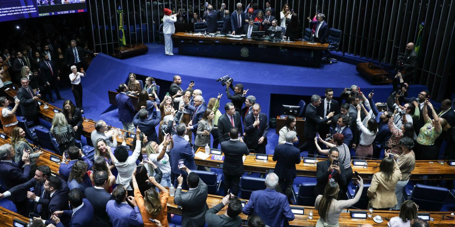 imprensa-estrangeira-ve-vitoria-de-lula-em-aprovacao-do-fim-da-6×1