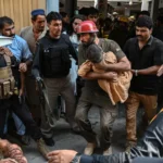 imagens-do-desabamento-no-paquistao-que-deixou-34-criancas-mortas