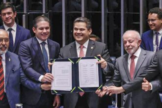 congresso-promulga-emenda-do-fim-da-6×1;-escala-5×2-comeca-em-60-dias