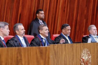 tse-define-regras-para-canais-de-whatsapp-durante-a-campanha
