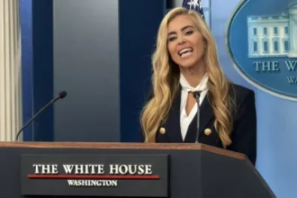 trump-demite-secretaria-de-imprensa-5-dias-apos-posse