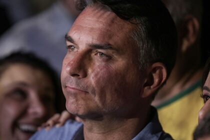 em-sabatina,-flavio-nao-explica-propostas-e-faz-acusacoes-sem-provas