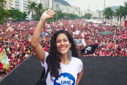 estudantes-retomam-protagonismo-em-momento-decisivo-no-pais,-diz-une