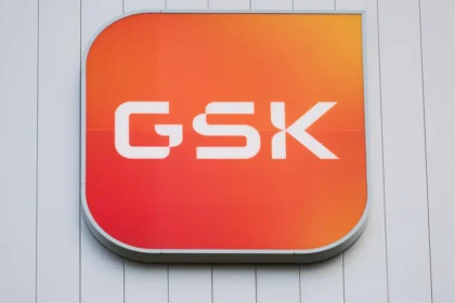 gsk-afirma-que-medicamento-contra-cancer-de-pulmao-mostrou-beneficios-em-estudo-global-inicial