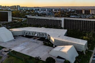 ao-tse,-meta-nega-tratamento-desigual-entre-candidaturas-presidenciais