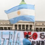 milei-lanca-plano-para-demitir-21-mil-servidores-na-argentina
