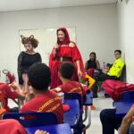 equipe-de-educacao-para-o-transito-de-palmas-leva-orientacoes-de-seguranca-viaria-a-alunos-do-proebom