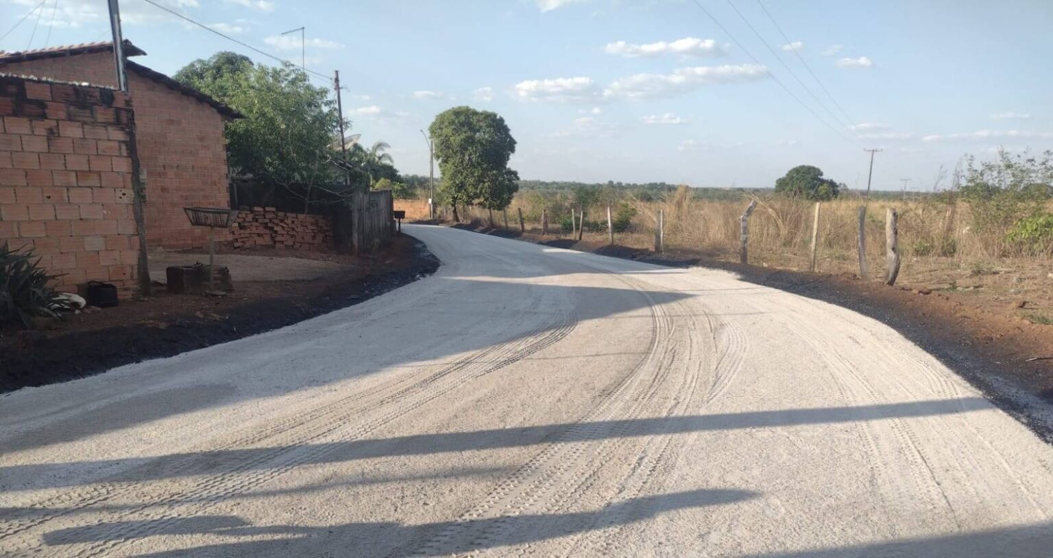 prefeitura-de-gurupi-conclui-pavimentacao-da-rua-21-a-apos-anos-de-espera-dos-moradores