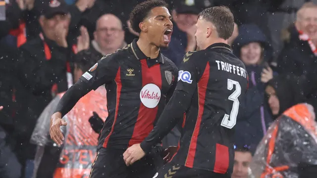 premier-league:-bournemouth-goleia-o-milan-por-3-a-0