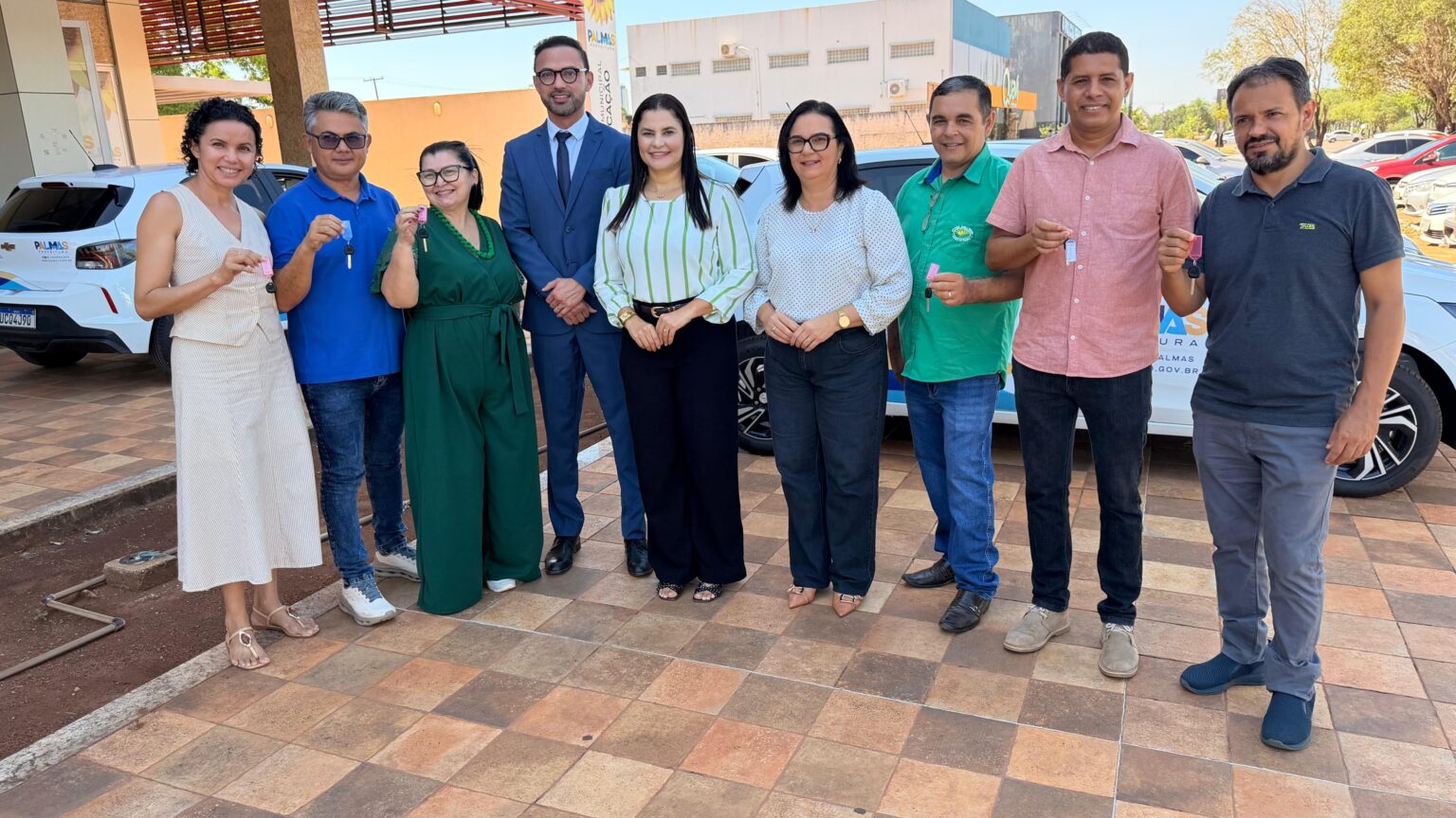 palmas-reforca-atendimento-as-escolas-rurais-com-entrega-de-seis-novos-veiculos-pela-semed