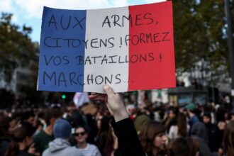 protestos-na-franca-comecam-sob-forte-esquema-de-seguranca