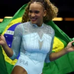 rebeca-andrade-e-tricampea-mundial-no-salto-e-chega-a-10-medalhas-em-mundiais