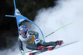 lucas-pinheiro-braathen-vence-1a-etapa-da-copa-do-mundo-de-esqui-alpino