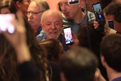 lula-agradece-votos-e-diz-que-teve-de-vencer-intromissao-vinda-de-fora