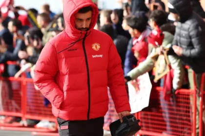 gary-neville-condena-bruno-fernandes:-“apunhalou-carrick-pelas-costas”